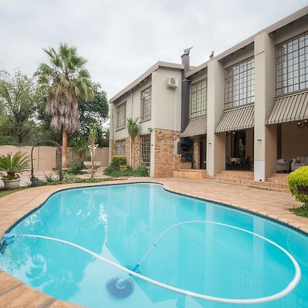 Sunset Manor Guest House Potchefstroom Luaran gambar