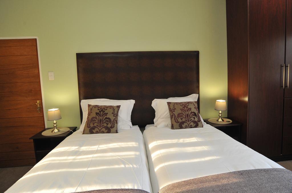 Sunset Manor Guest House Potchefstroom Luaran gambar