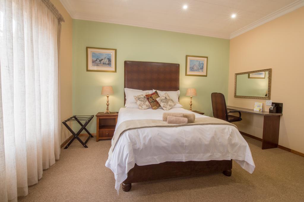 Sunset Manor Guest House Potchefstroom Luaran gambar